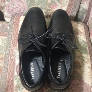 Dress shoes